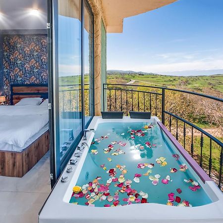 Villaggio Mirzaani Resort Siğnaği Dış mekan fotoğraf