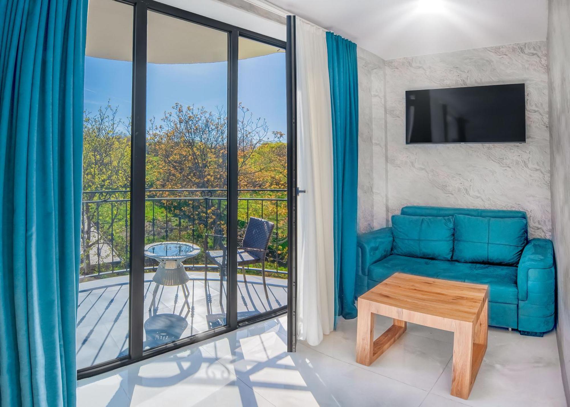 Villaggio Mirzaani Resort Siğnaği Dış mekan fotoğraf